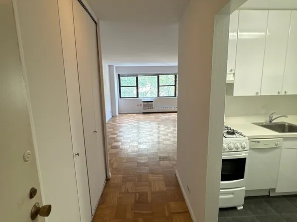 330 E. 46th Street image 1 of 13