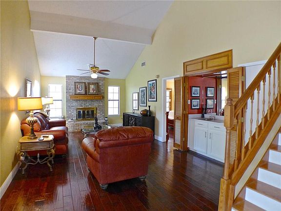 5th image of 1421 Palmnold Cir E