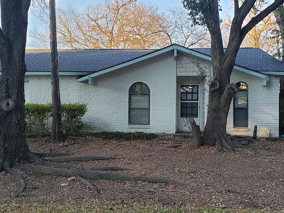 1st image of 1505 Deepwood Dr