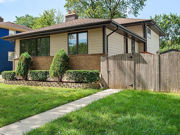 2nd image of 208 S Linden Ave