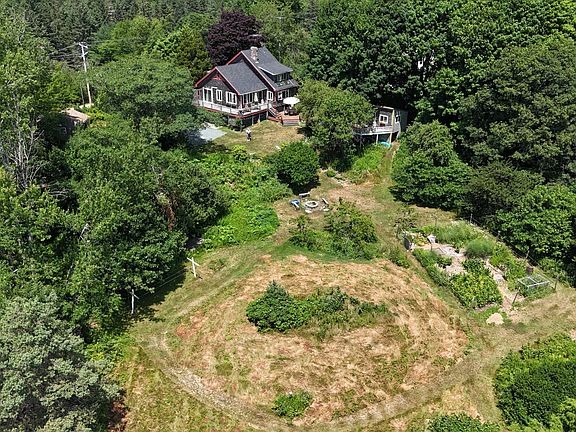 3rd image of 104 S Deer Isle Road