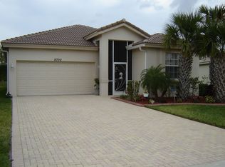 9702 Sandpiper Ln, West Palm Beach, FL 33411