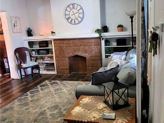 3rd image of 518 Gilmore Ave