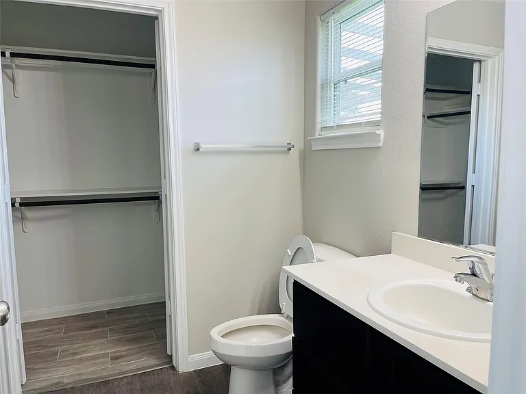 47 Road 5103 — Photo 13