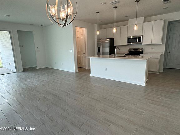 5th image of 5868 TOMAHAWK LAKE Drive