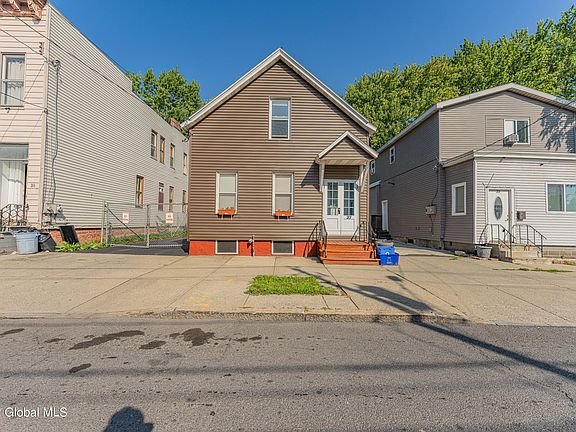 2nd image of 37 Ontario St