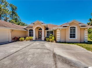17 Columbus Ave, Lehigh Acres, FL 33936