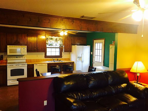 4th image of 2401 S Den Bark Ct