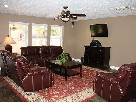 5th image of 18427 Atasca Woods Way