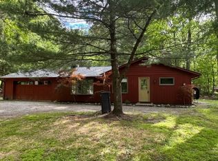 10 Deerpath Rd, Califon, NJ 07830