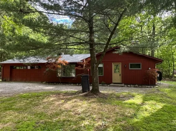 10 Deerpath Rd, Lebanon Twp., NJ 07830
