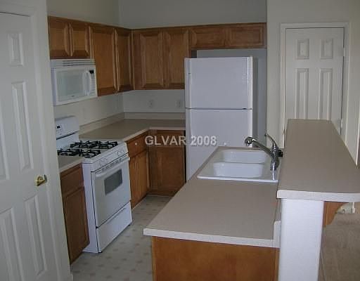 5th image of 4036 Smokey Fog Ave #1
