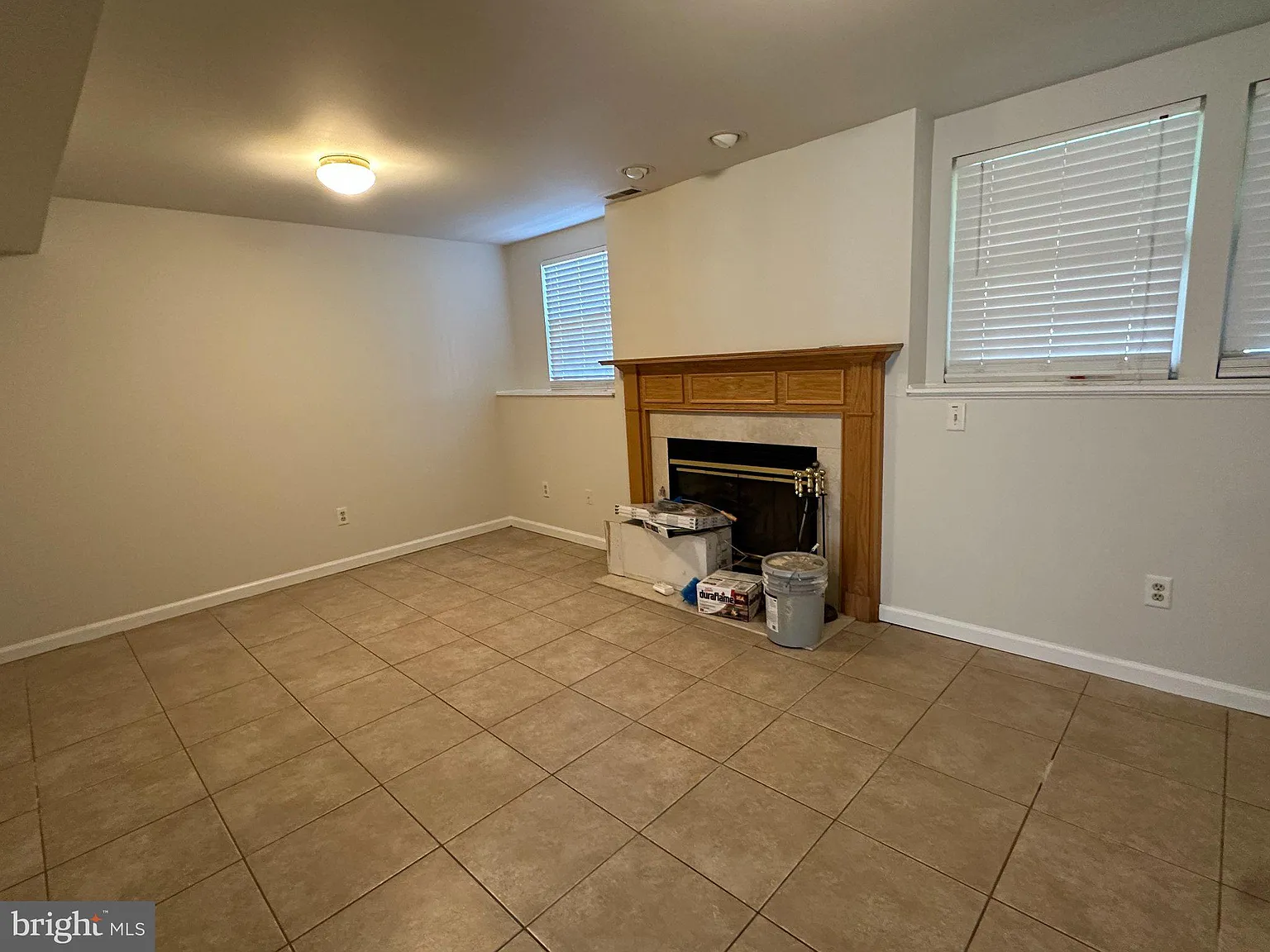 3 bed, 2.0 bath, 2395 sqft, $2,500 — Photo 3