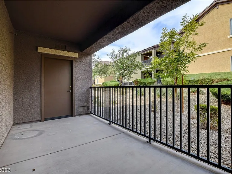 6868 Sky Pointe Dr #1078 — Photo 35