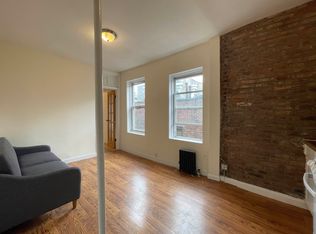 522 E 11th St #17, New York, NY 10009