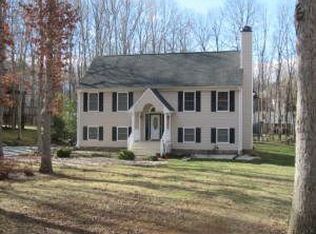 605 Jefferson Woods Dr, Forest, VA