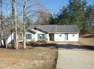370 E Country Woods Dr, Covington, GA 30016