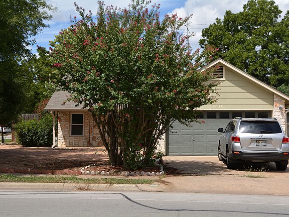 2nd image of 9806 Meadowheath Dr