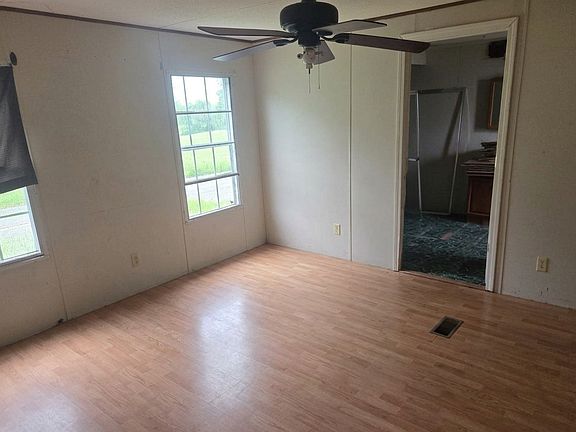 4th image of 11 Jacob Ln #1