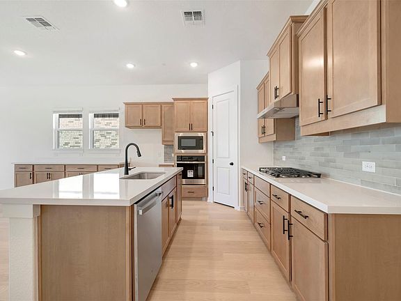 6th image of this home