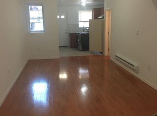 2547 S 6th St, Philadelphia, PA 19148