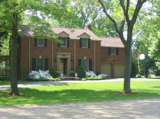 19135 Saratoga Blvd, Lathrup Village, MI 48076