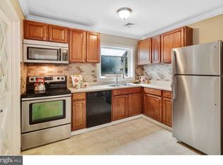 47 Sherwood Ln, Willingboro, NJ 08046
