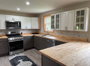 3187 Back Coventry Rd, Irasburg, VT 05845