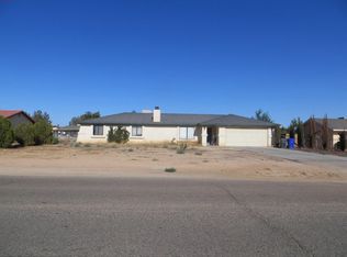 12524 Algonquin Rd, Apple Valley, CA 92308