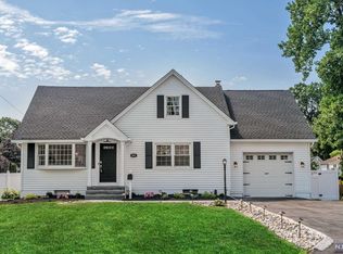301 Saint Nicholas Ave, Hillsdale, NJ 07642