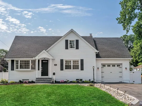 301 Saint Nicholas Ave, Hillsdale, NJ 07642