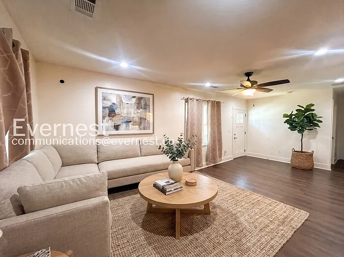 4 bed, 3.0 bath, 1700 sqft, $2,345 — Photo 2
