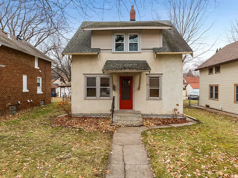 2943 Washburn Ave N — Photo 1
