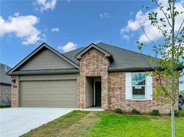 809 Picard Ave, Lowell, AR 72745