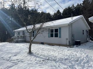 6688 S Gilmore Rd, Mount Pleasant, MI 48858