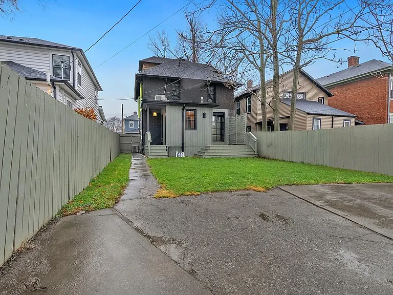 1191 E Rich St — Photo 39