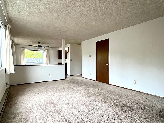 2nd image of 2405 Howard Ave APT 1
