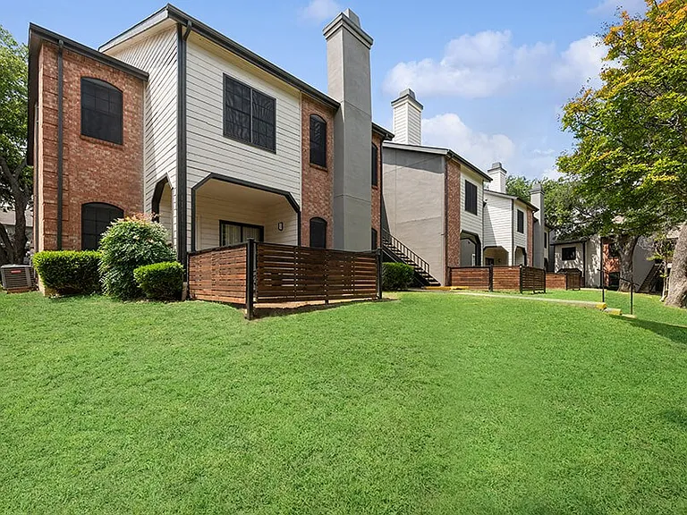 Dallas North Park — Photo 26