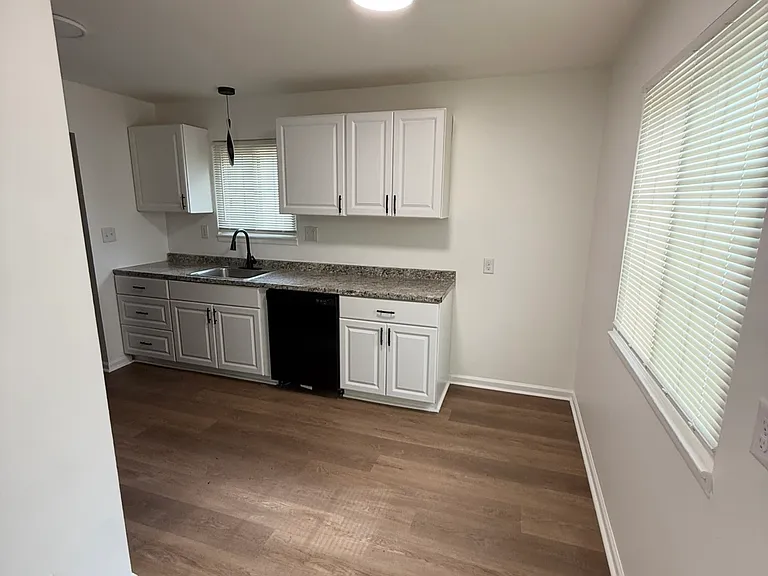 6383 Princess St — Photo 2