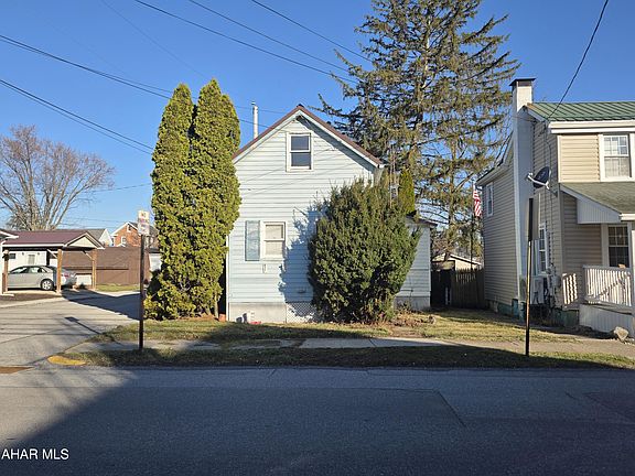 2nd image of 401 Garber St