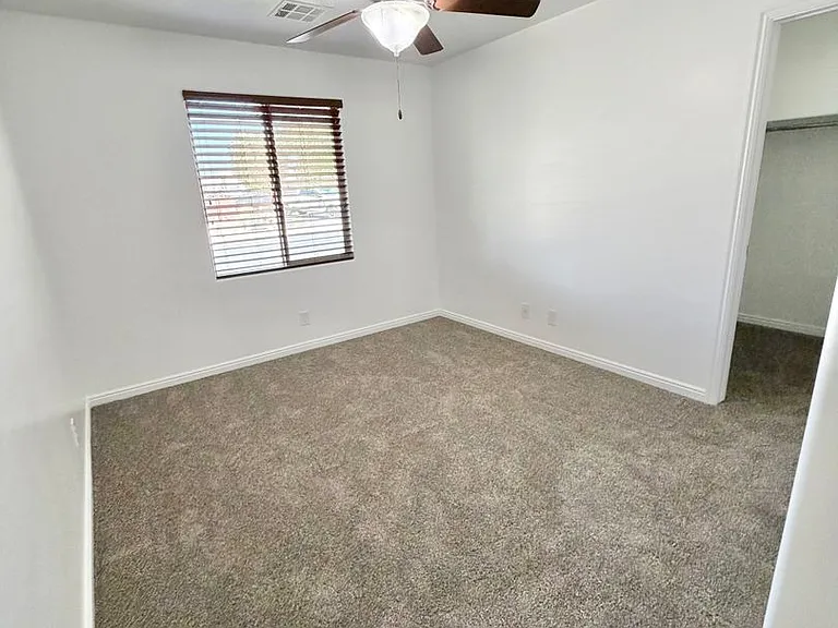 1009 W 4100 S — Photo 18