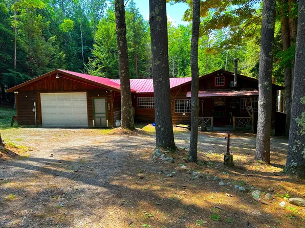 853 Bartlett Rd, Upper Jay, NY 12987