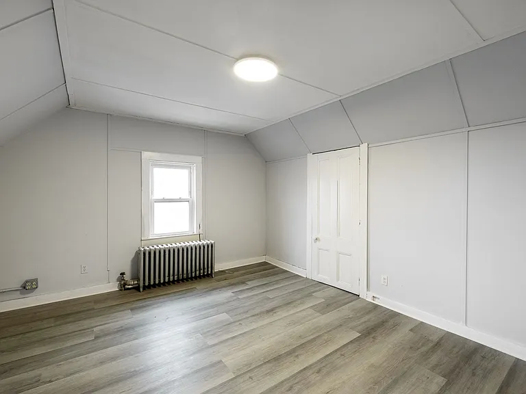 163 Walnut St #2 — Photo 6