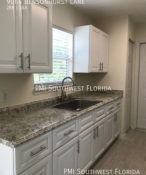 9064 Bensonhurst Ln — Photo 5