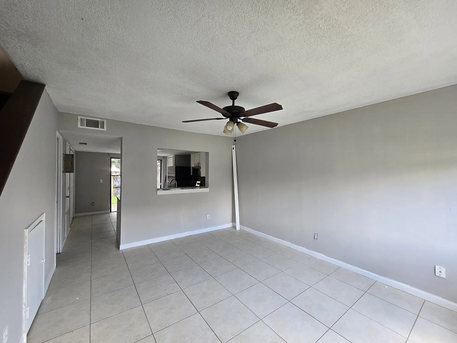 2 bed, 2.5 bath, 960 sqft, $1,700 — Photo 4