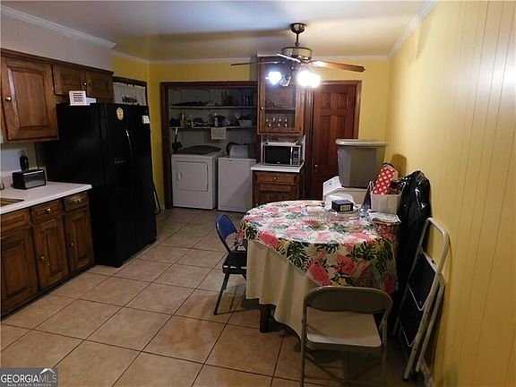 3rd image of 2000 S Stone Mountain Lithonia Rd