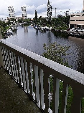 4th image of 450 Paradise Isle Blvd APT 302