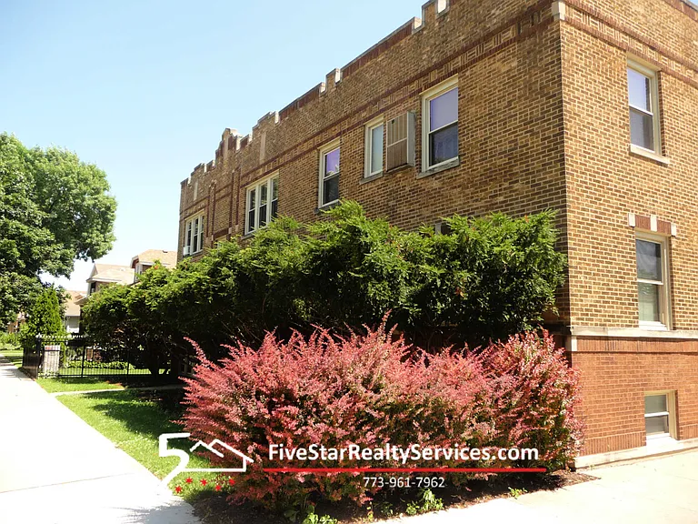 5355 W Wellington Ave #1F — Photo 4