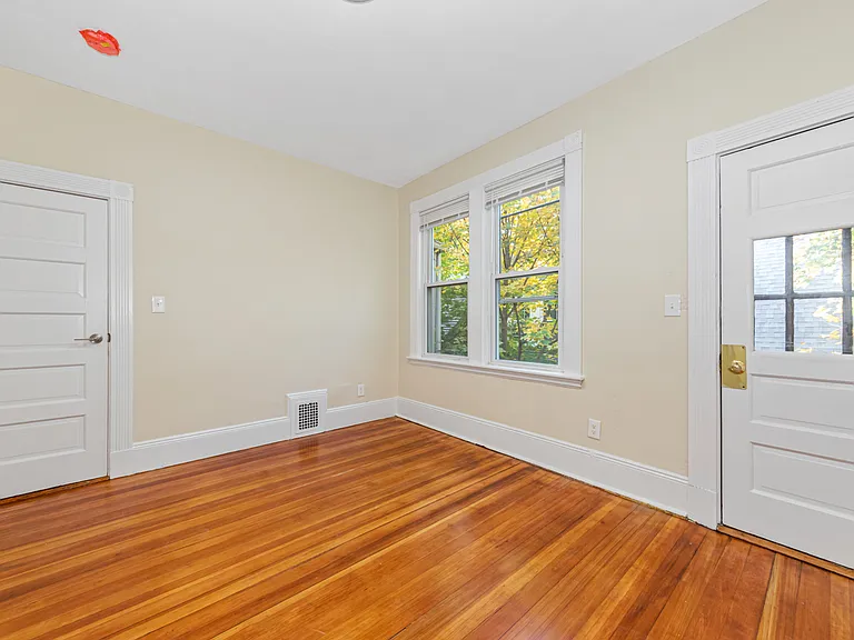 44 Brackett St #7 — Photo 11