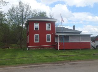 4068 Dix St, Rose, NY 14542